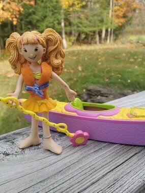 Mini Groovy Girls Kenna doll with Kickin' Kayak, Paddle and Life jacket
